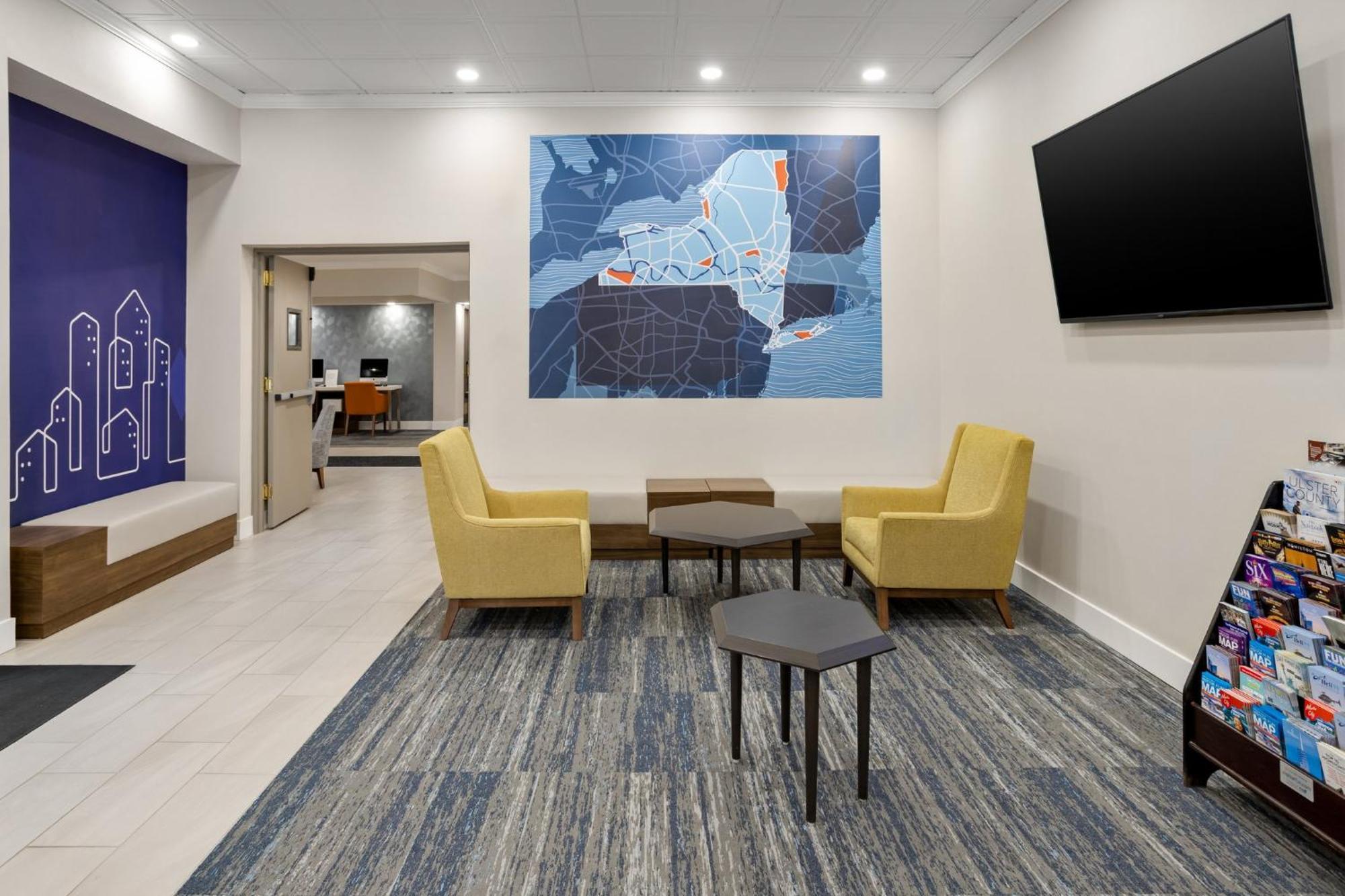 Holiday Inn Express Stony Brook-Long Island By Ihg Centereach Exterior photo